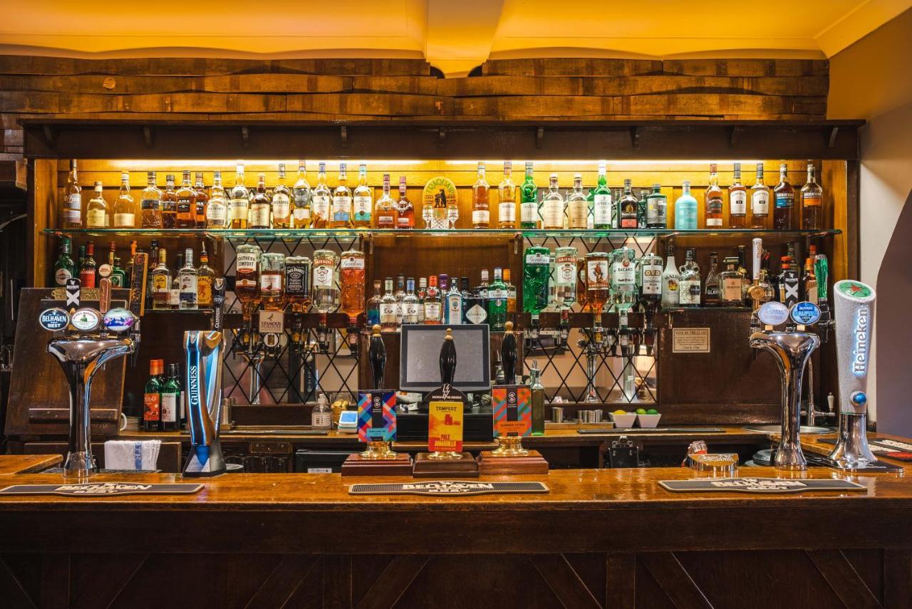 Traquair Arms Hotel อินเนอร์ลิเทน ภายนอก รูปภาพ
