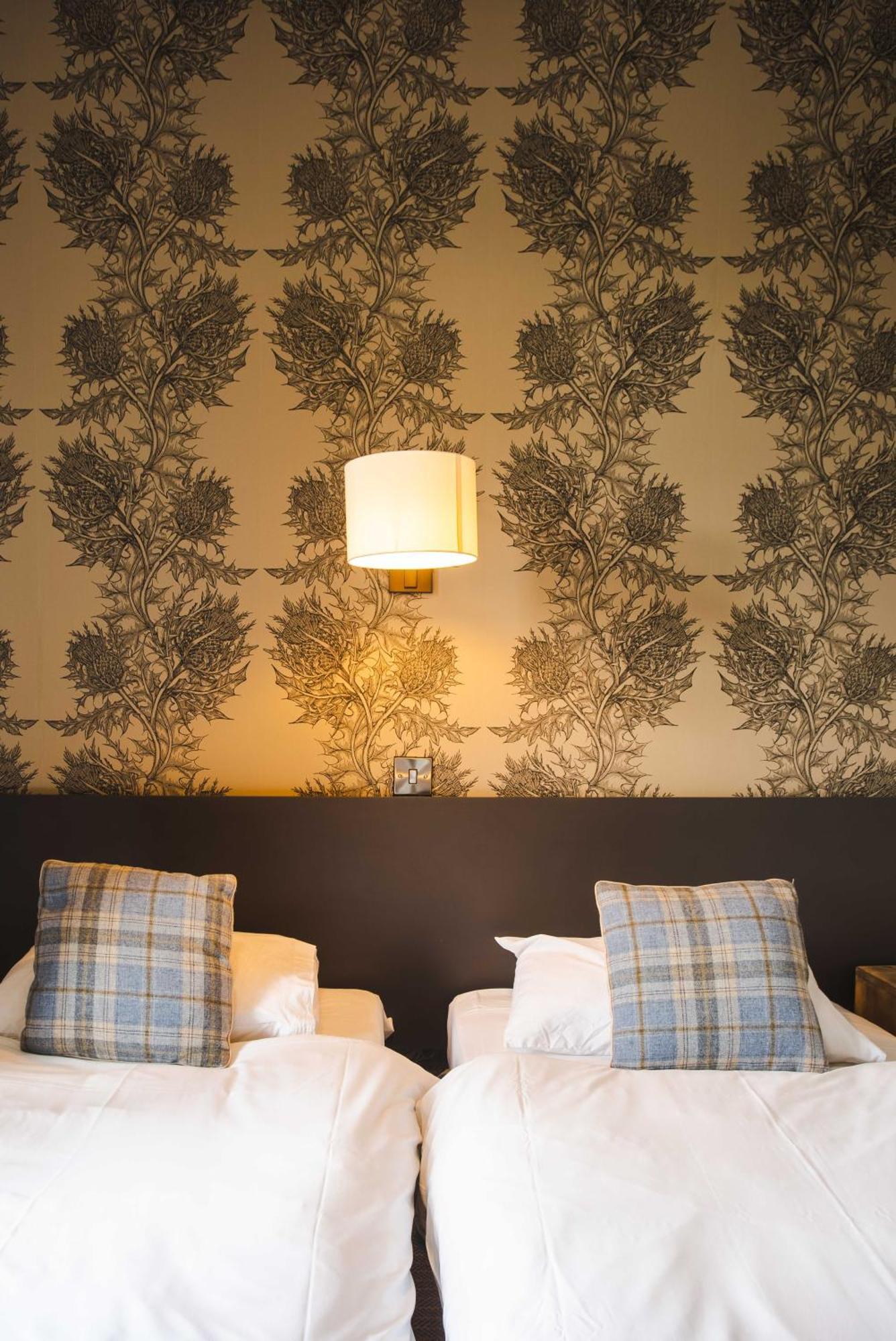Traquair Arms Hotel อินเนอร์ลิเทน ภายนอก รูปภาพ